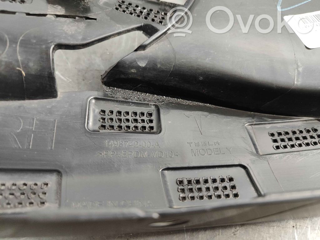 Tesla Model Y Front bumper mounting bracket 