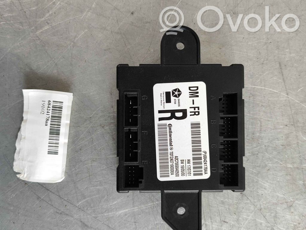 Unité de commande module de porte   68424178AA