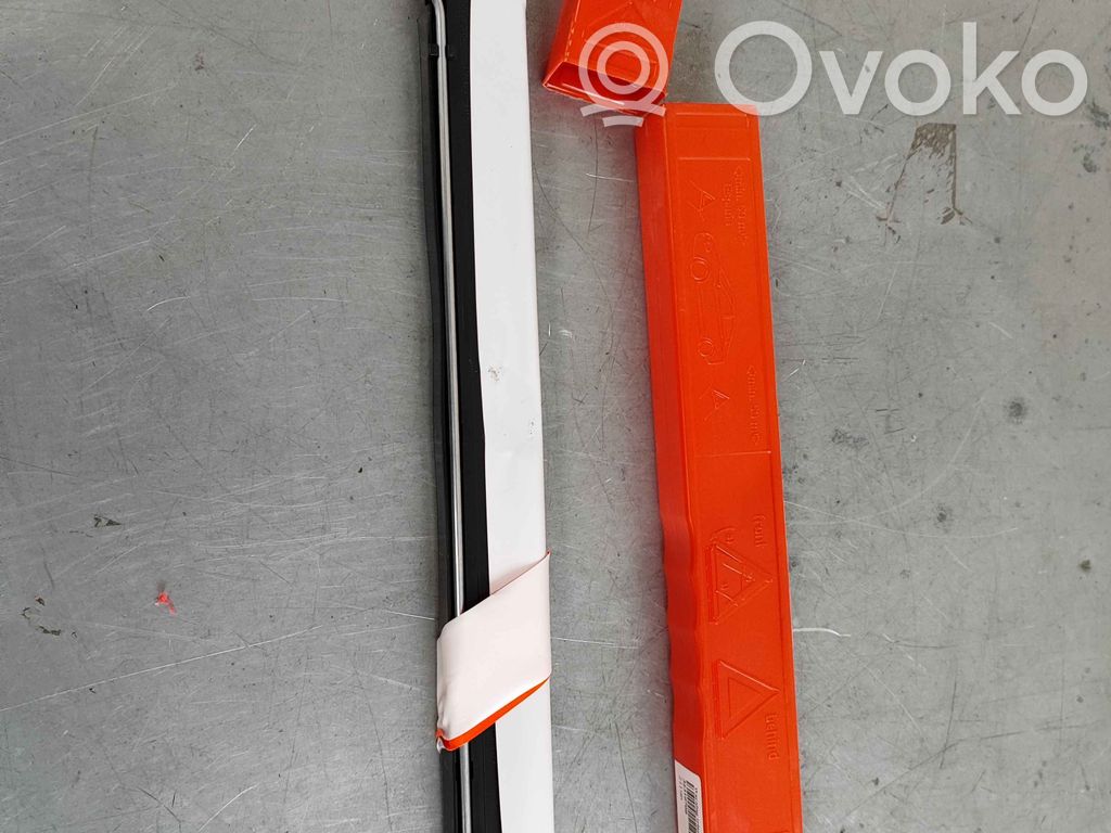 Volvo C40 Staffa supporto del triangolo d’emergenza 