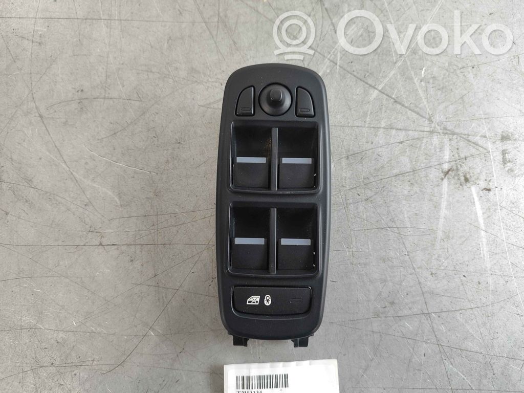 Jaguar XE Electric window control switch 