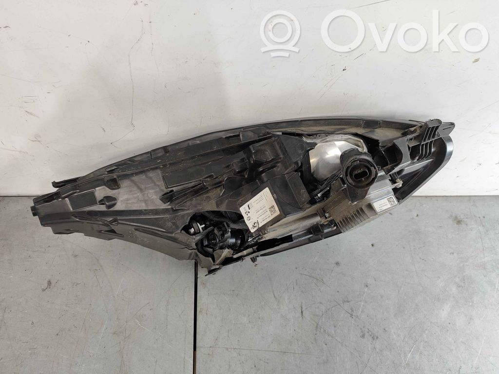 Tesla Model Y Headlight/headlamp 