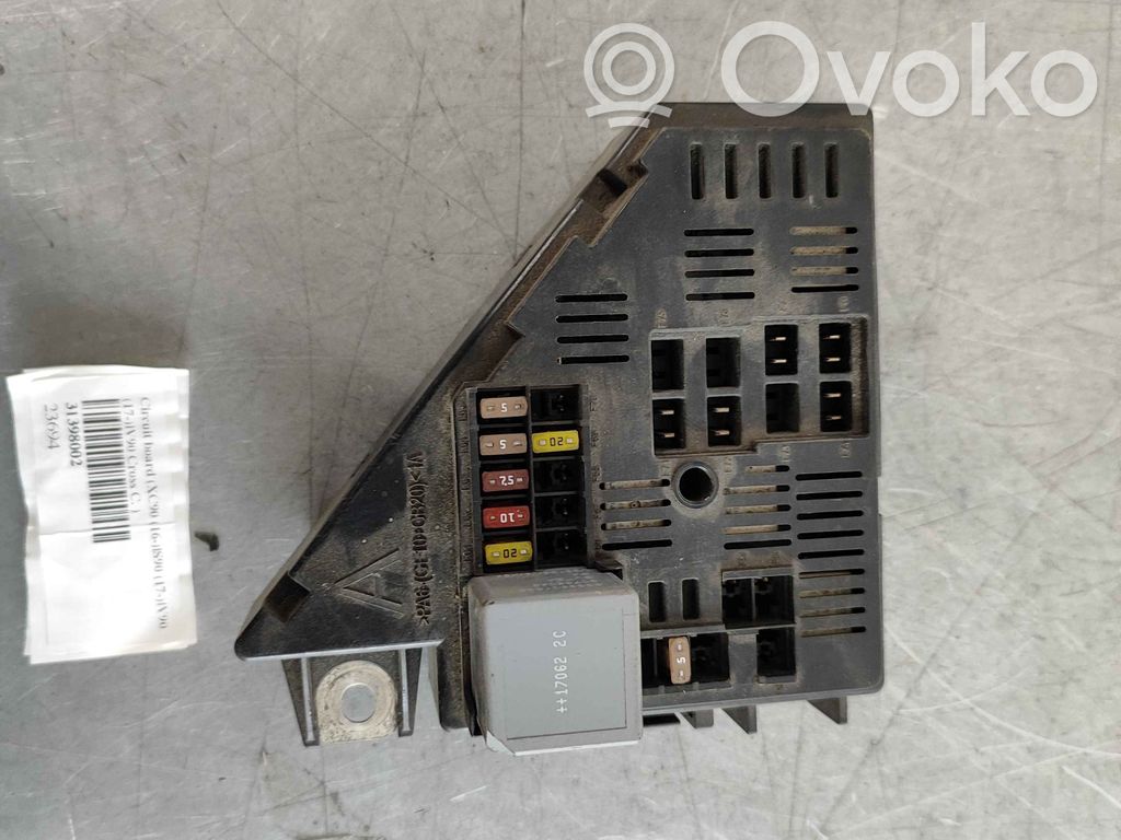 Volvo XC90 Fuse module 
