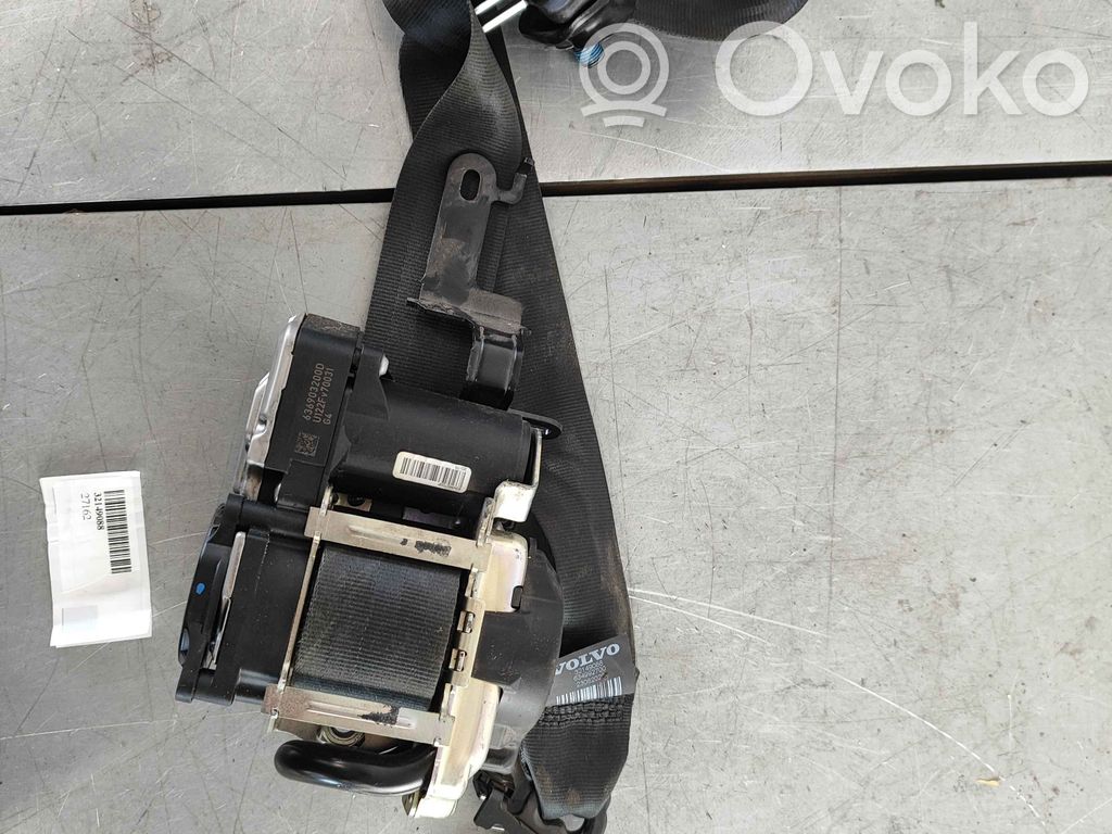 Volvo XC60 Pas bezpieczeństwa fotela przedniego 