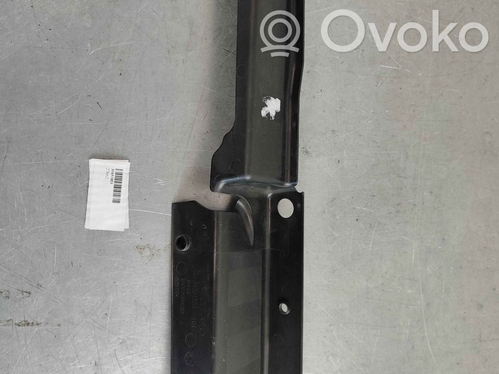 Volvo XC40 Moldura embellecedora del gancho del capó/tapa del motor 