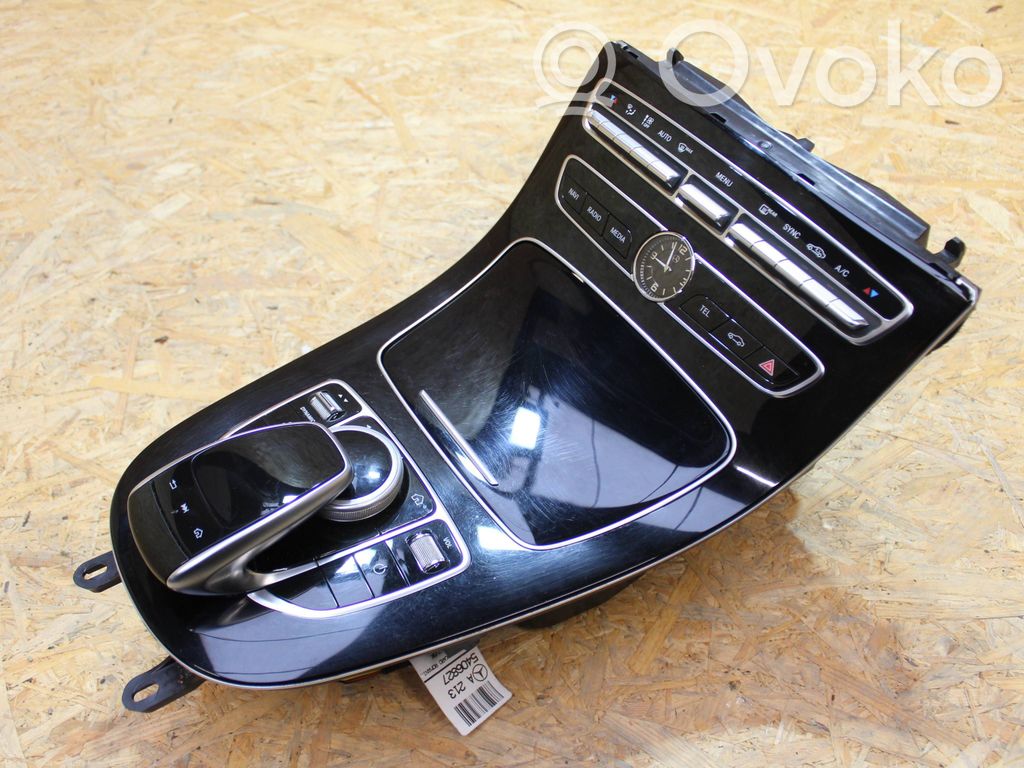Central console control unit   BR2137B,82754001,A2136806500