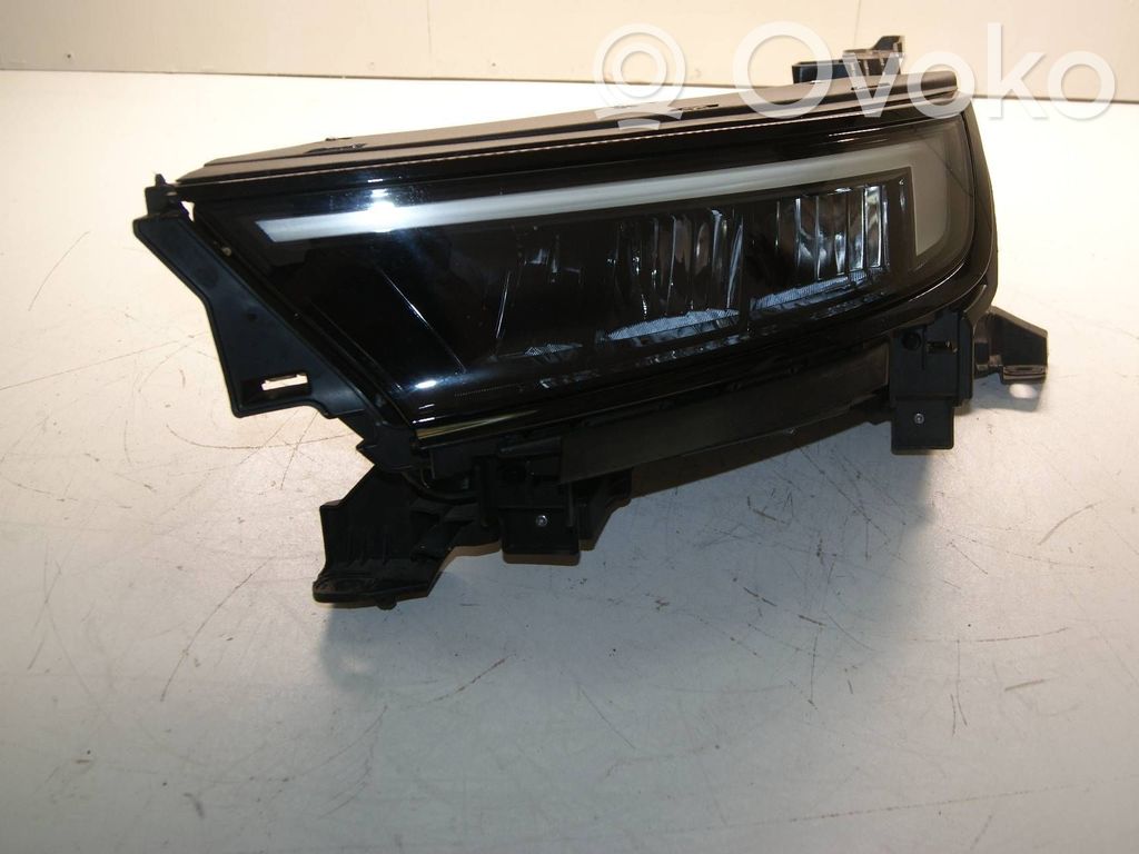 Opel Mokka B Lampa przednia 