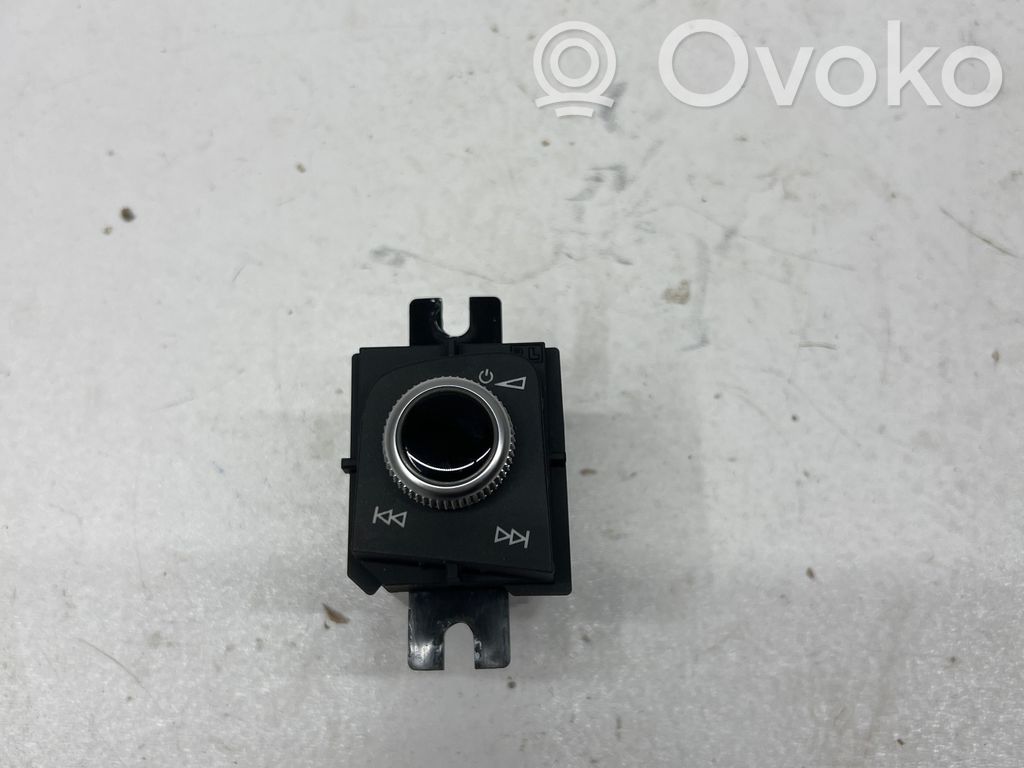 Mando de control del sonido   8W2919616D