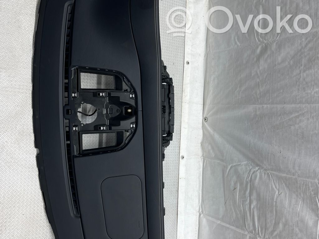 Porsche Macan (95B) Panelis 