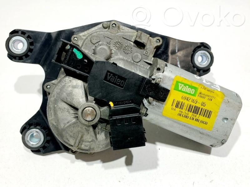 Rear window wiper motor   6942165