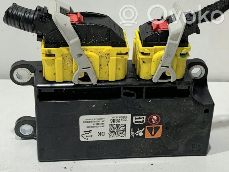 Unidad de control/módulo del Airbag   13575118
