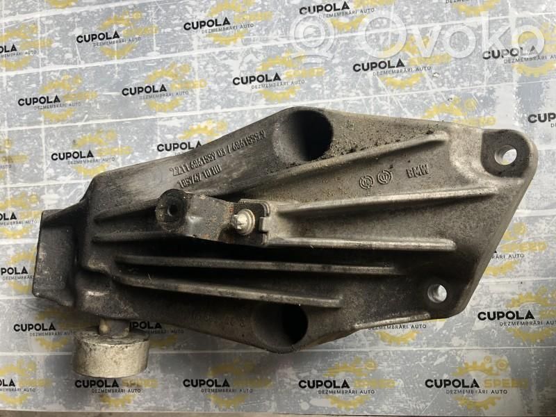 BMW 5 G30 G31 G38 Engine mounting bracket 