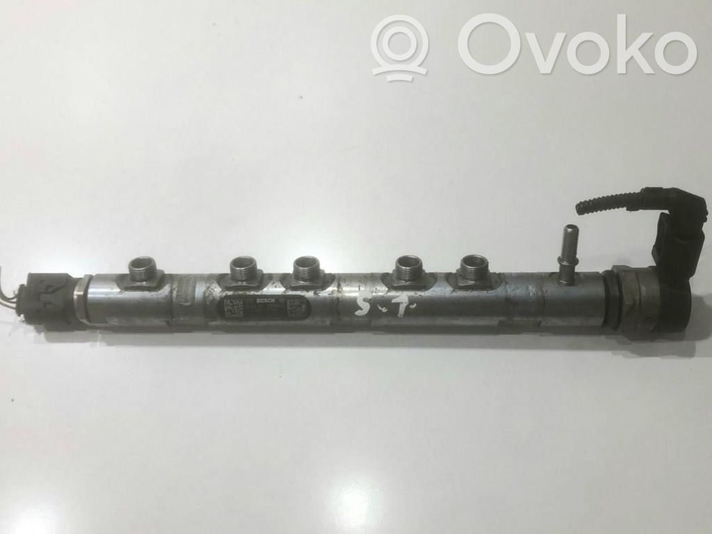 Polttoainepääputki   7809127