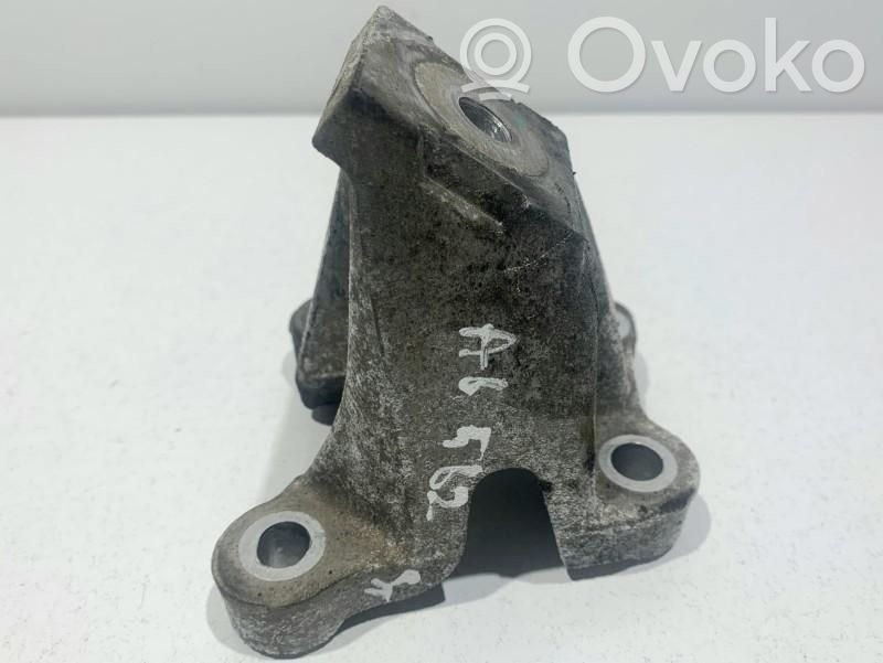 Engine mounting bracket   4F0199307AA,4F0199307AA