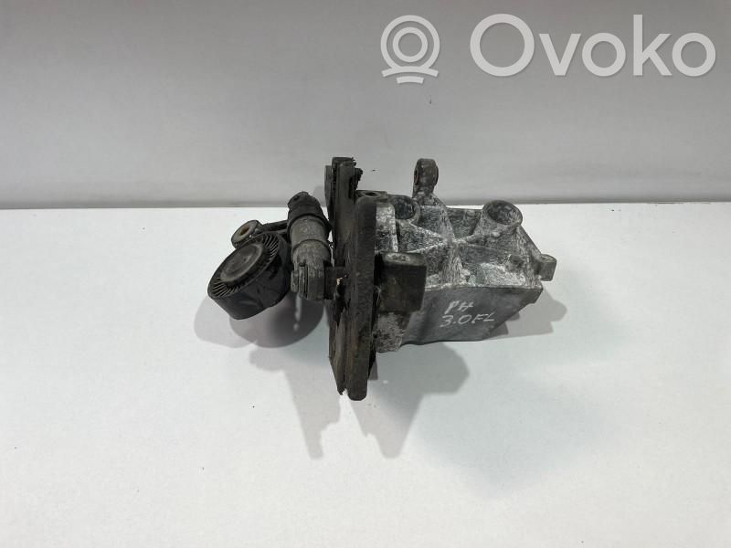 Audi A6 S6 C6 4F Koło pasowe napinacza taśmy 