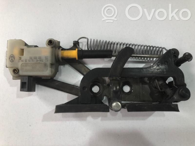 Volkswagen Phaeton Tailgate/trunk/boot lock/catch/latch 