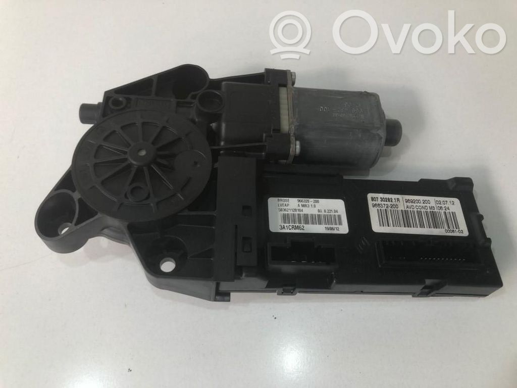 Renault Megane III Silnik regulatora szyby drzwi przednich 