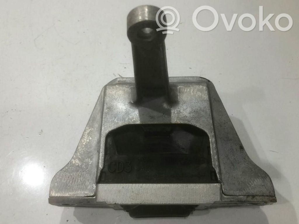 KIA Pro Cee'd III Engine mount bracket 
