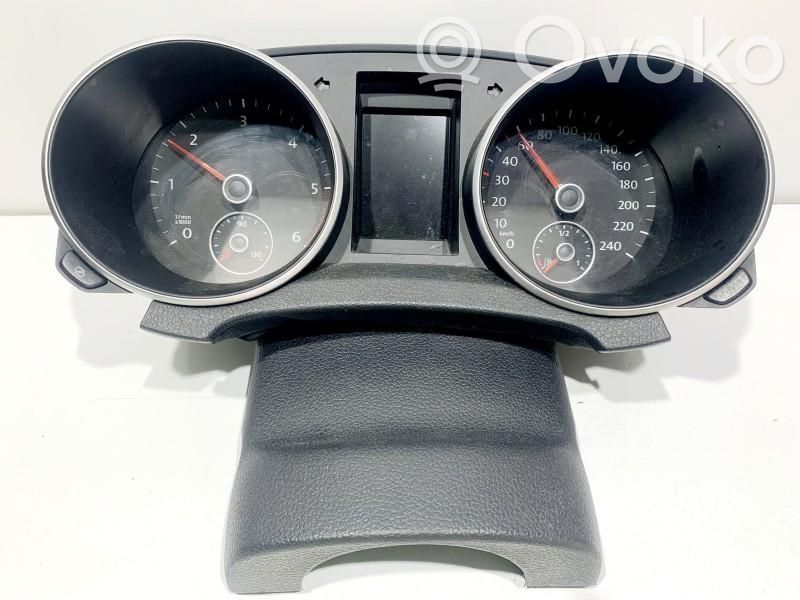 Volkswagen Golf VI Speedometer (instrument cluster) 