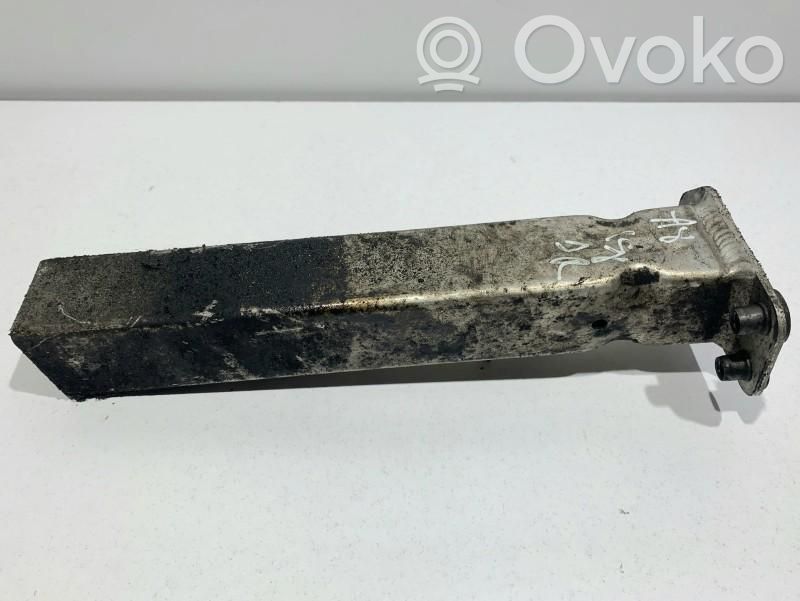 Front bumper mounting bracket   4H0806064E