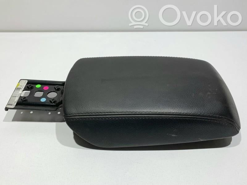 Ford Focus Armrest 
