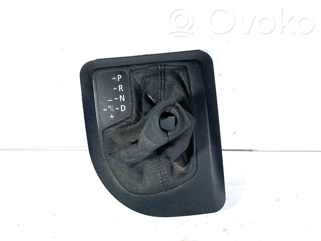 Contour de levier de vitesses   7034089,90120431