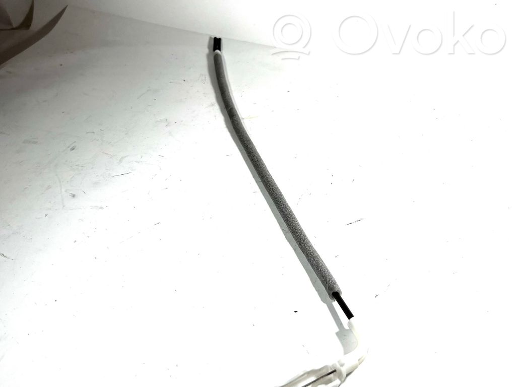 BMW 5 E60 E61 Takaoven vaijeri 