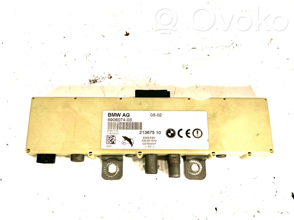 BMW 3 E46 Antenos stiprintuvas 