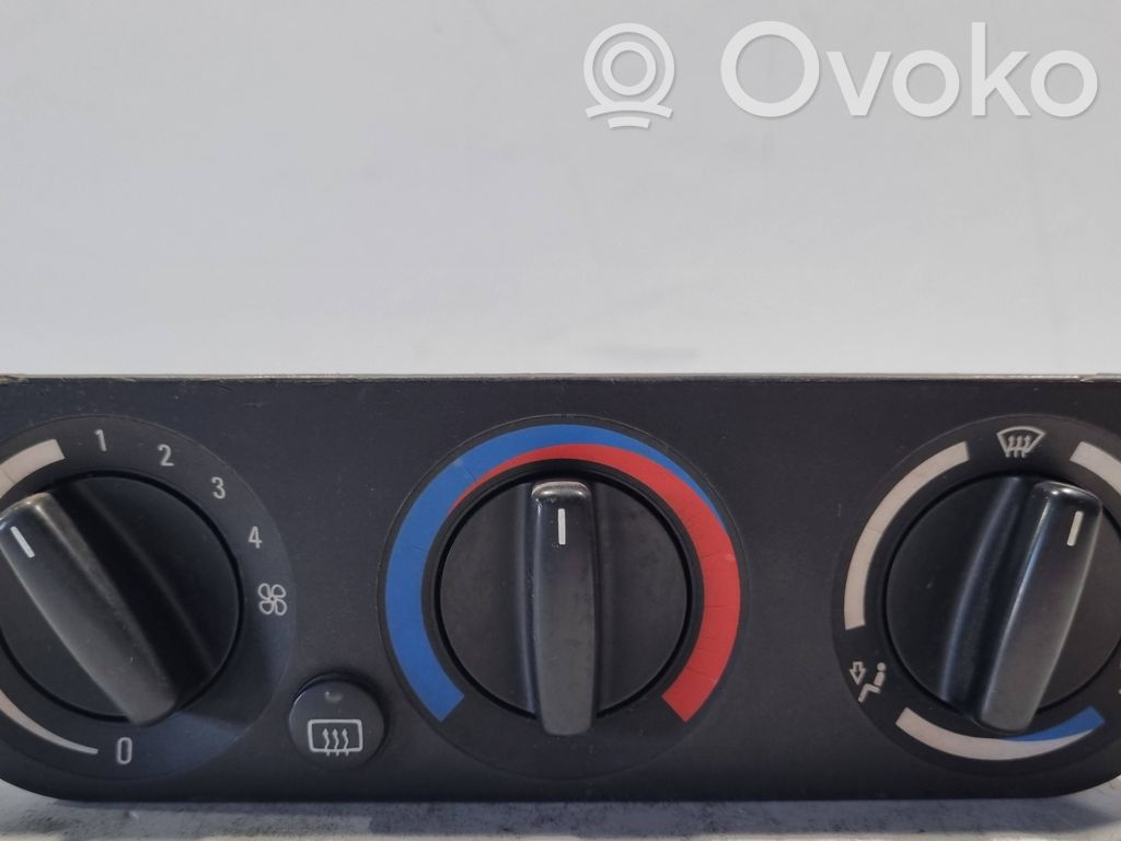 BMW 3 E36 Climate control unit 