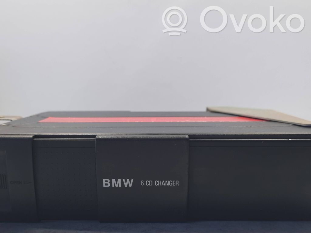 BMW 5 E39 CD/DVD changer 