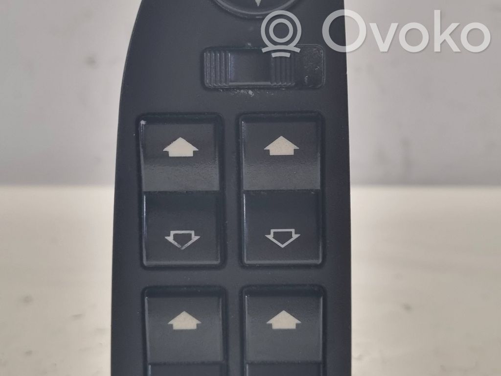 Quarter vent window switch   8368966,195997,98410