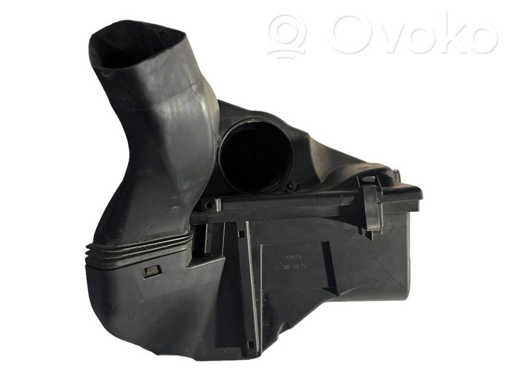 BMW 1 E81 E87 Air filter box 