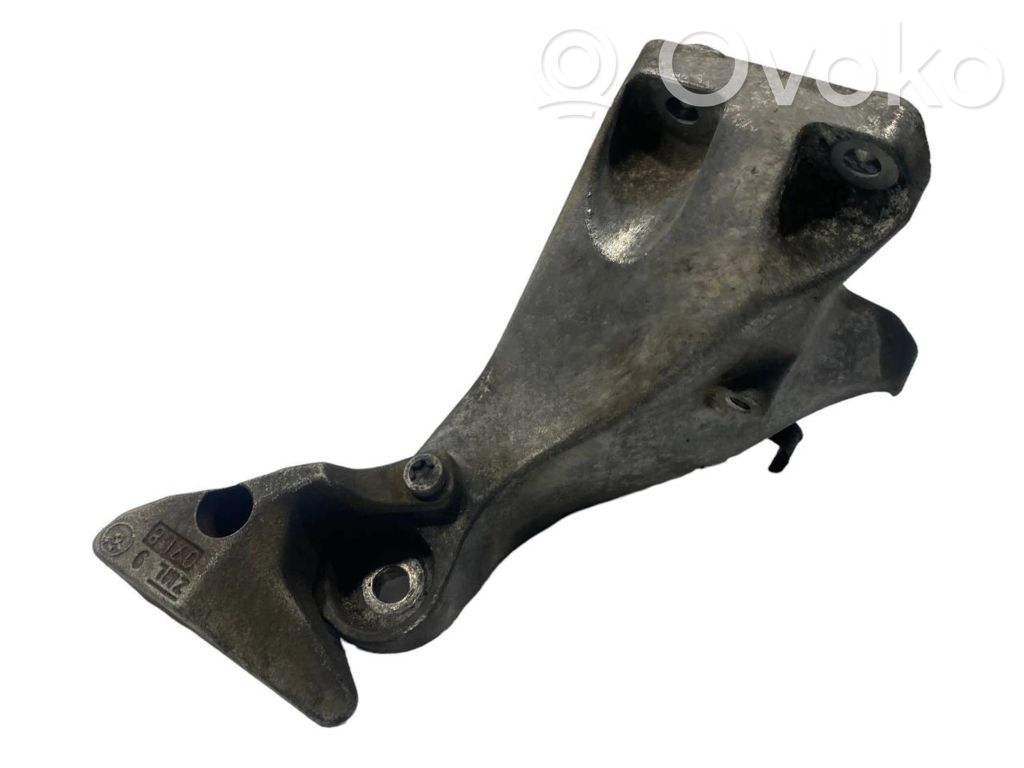 Engine mounting bracket   6781916,22116781916