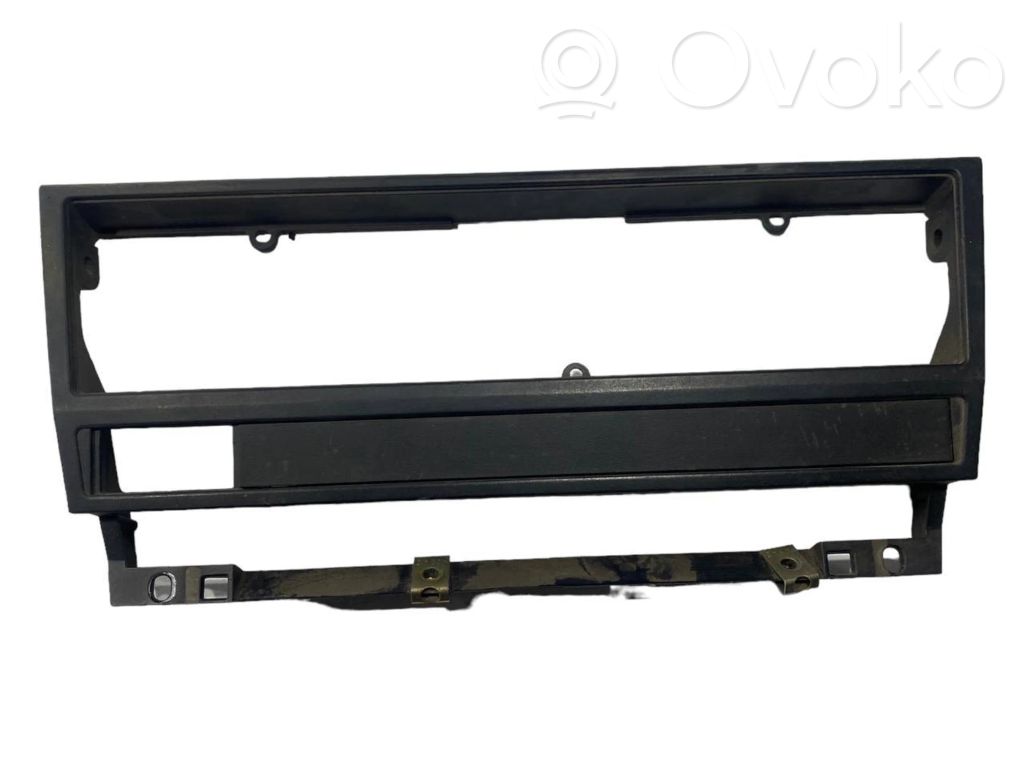 BMW 5 E39 Radio/GPS head unit trim 