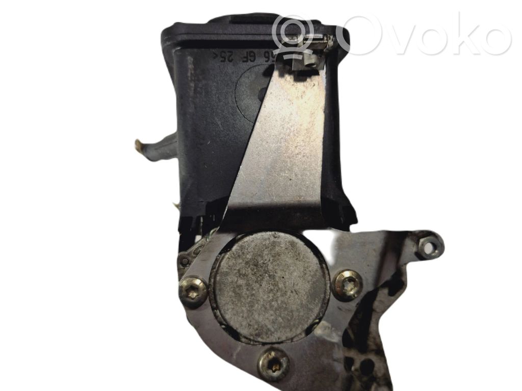 Power steering pump   303J6,PA66GF25