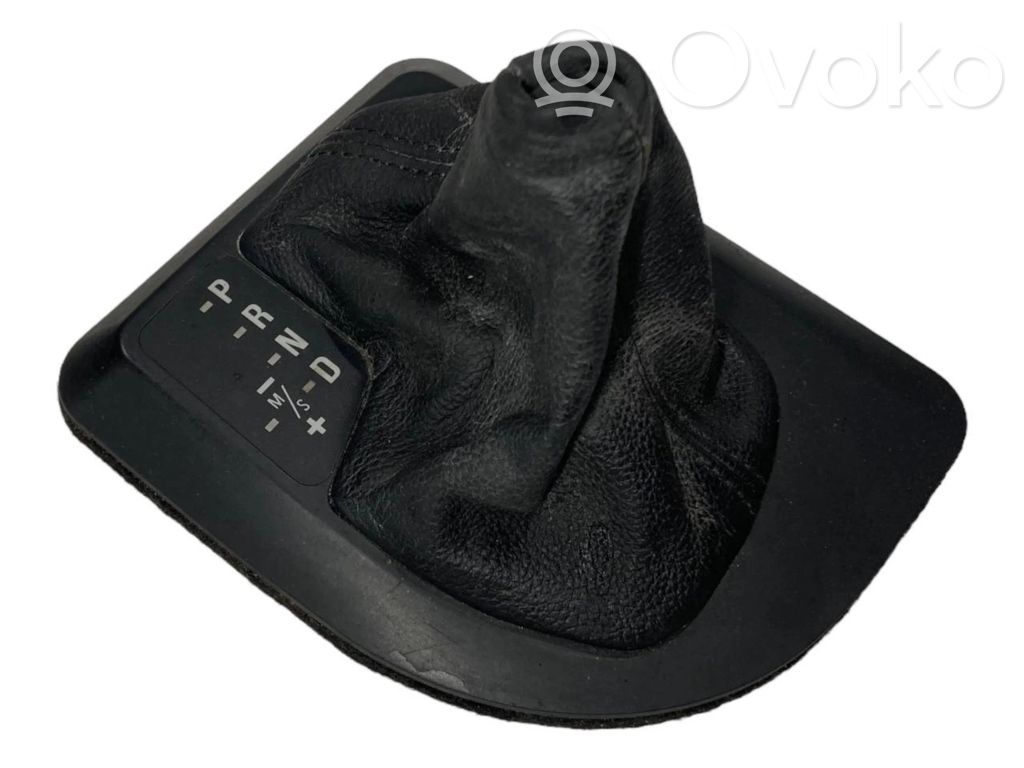Contour de levier de vitesses   7034089,51167034089