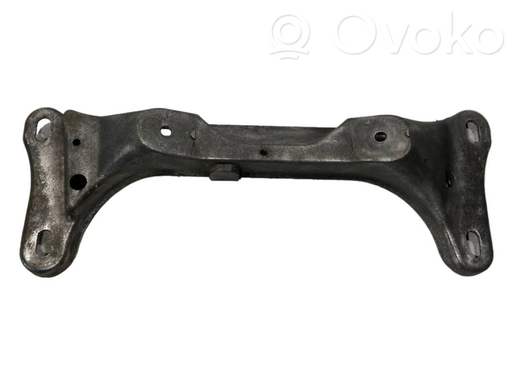 Gearbox mounting bracket   6757103
