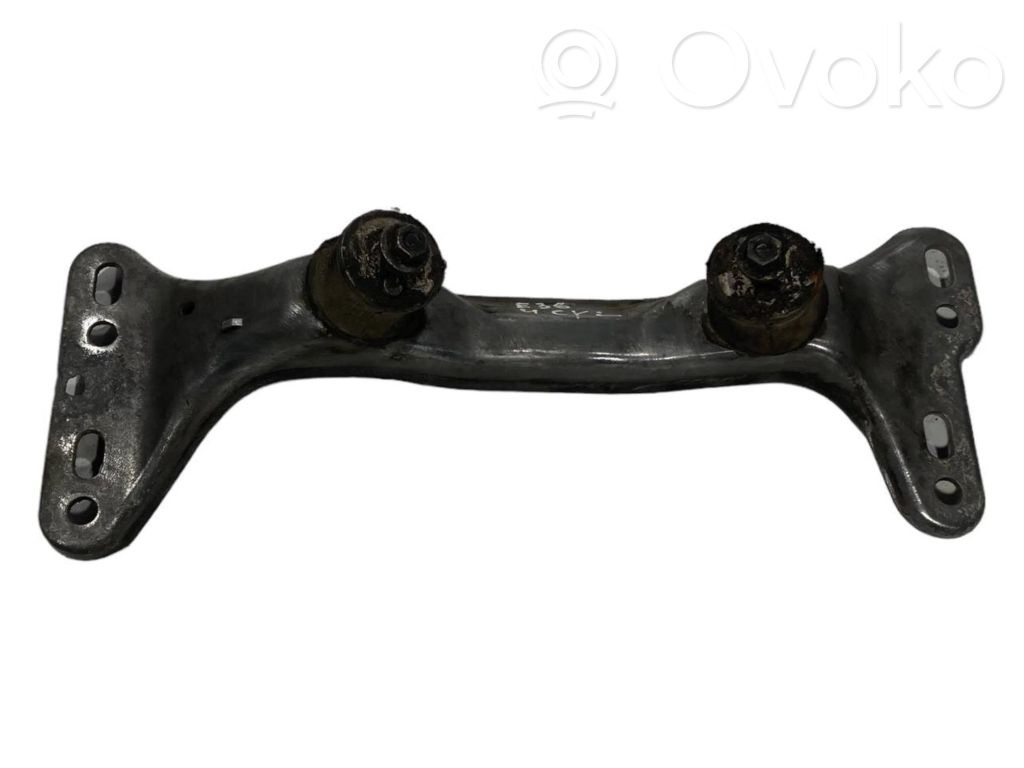 Gearbox mounting bracket   1136498