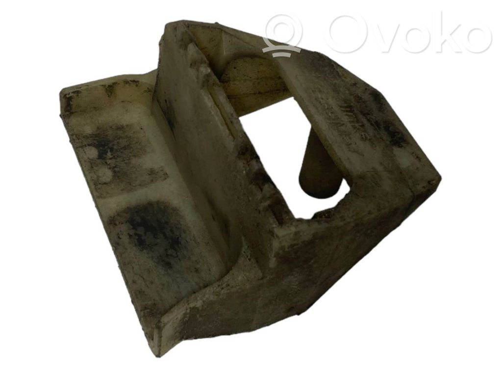 Fixation de radiateur   2247895,17112247895