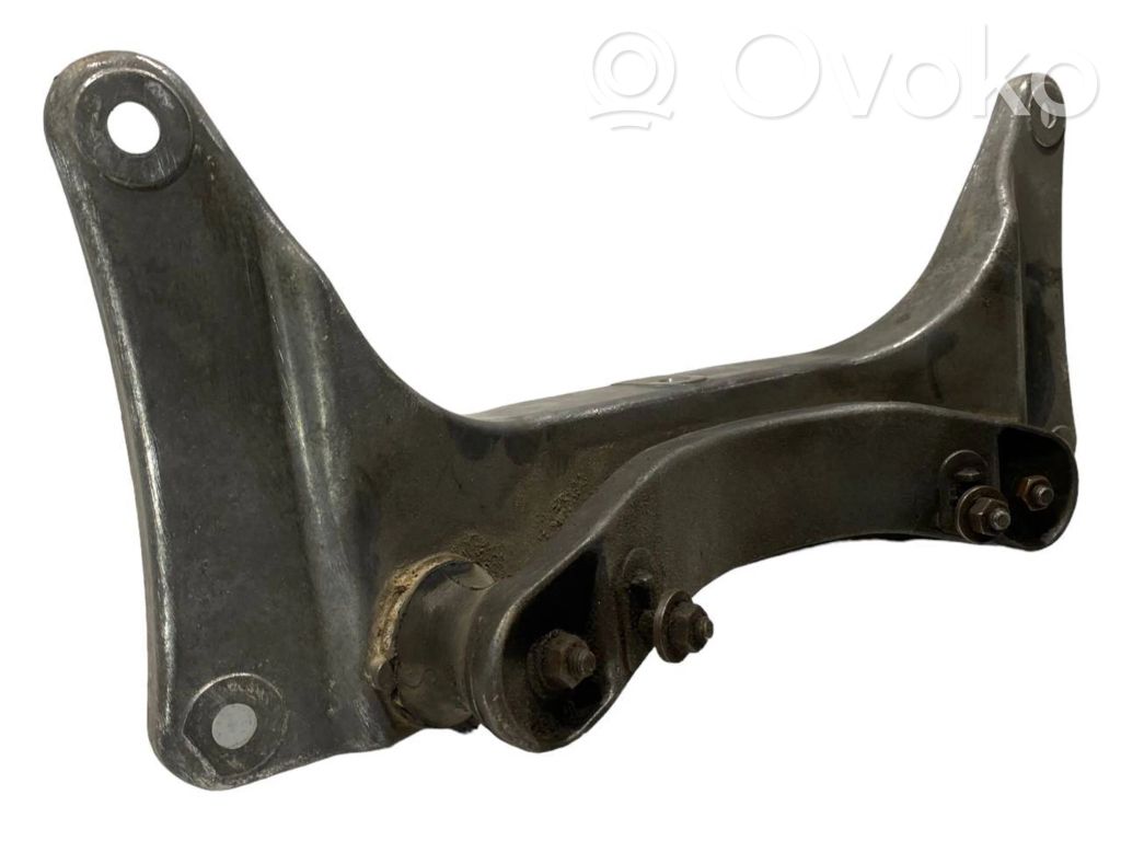 BMW 5 E39 Gearbox mounting bracket 