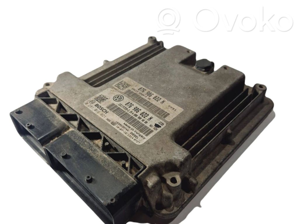 Engine control unit/module   076906022N,0281016821