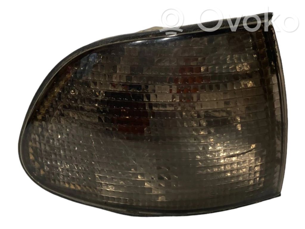BMW 7 E38 Front indicator light 