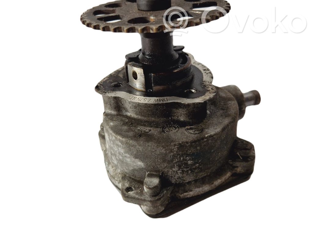 Bomba de aceite   7525815