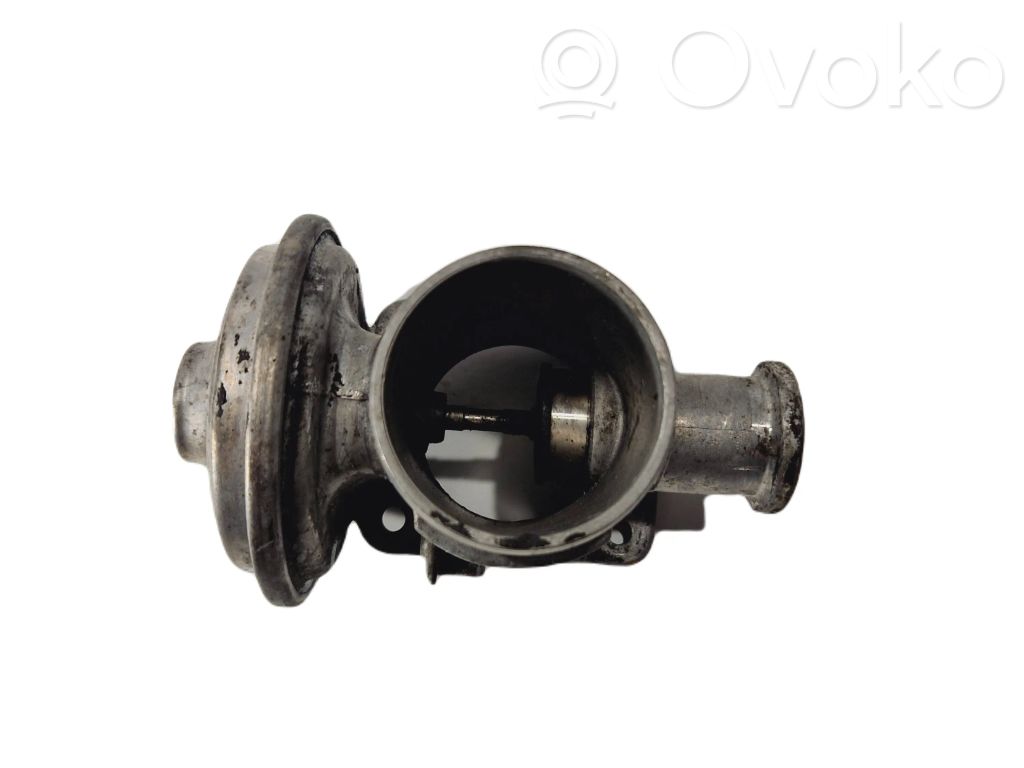 BMW 5 E39 EGR valve 
