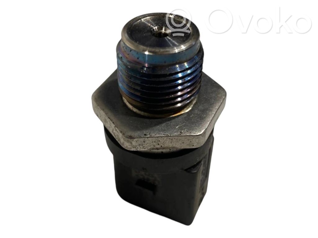 BMW 1 E81 E87 Fuel pressure sensor 