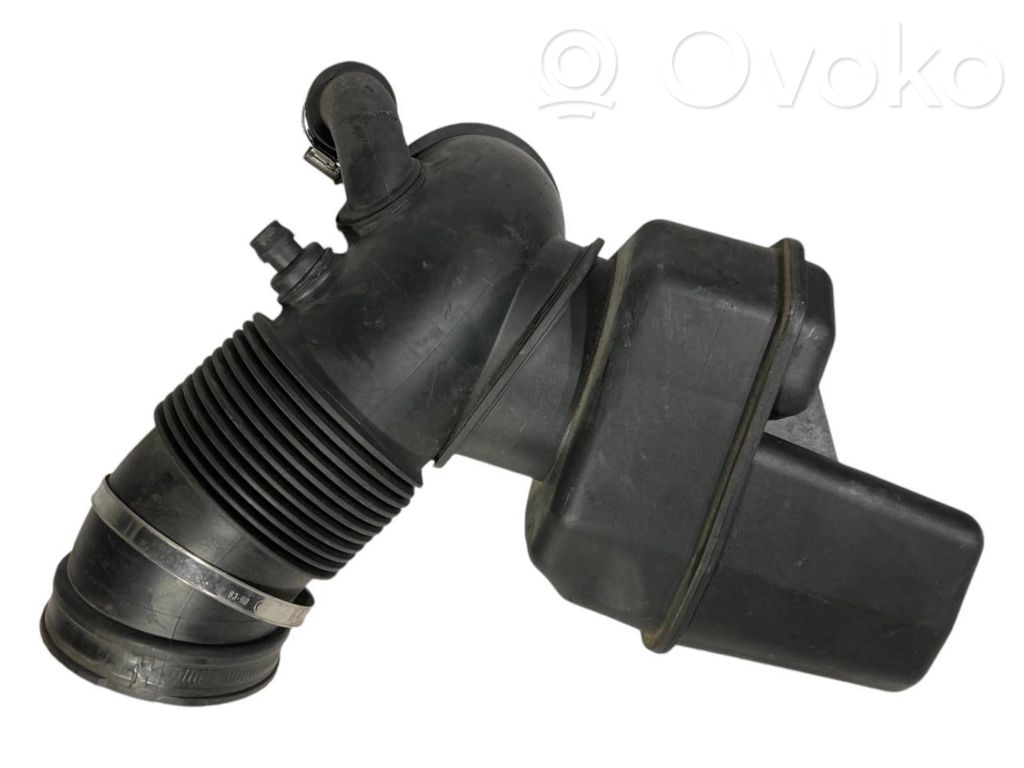 Air intake duct part   7521035