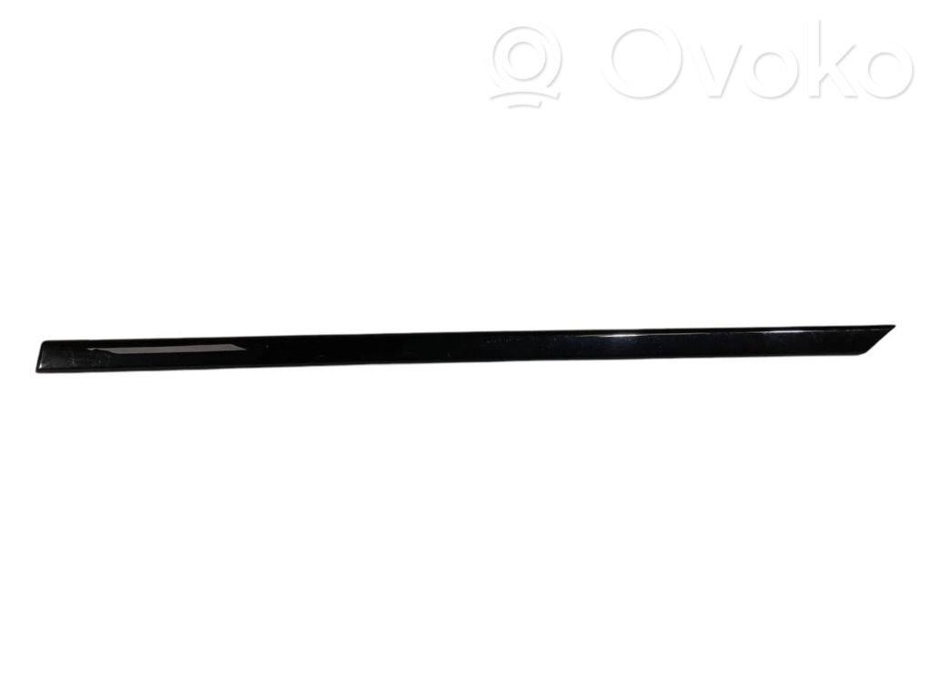 BMW 5 E39 Listwa drzwi tylnych 