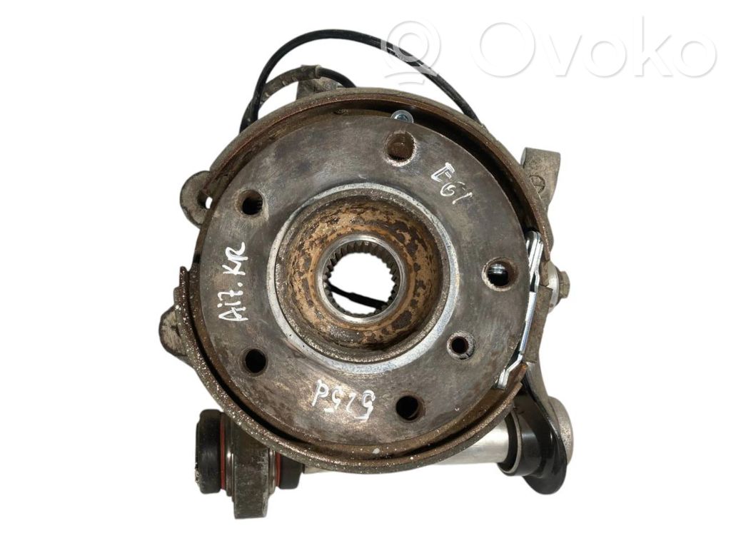 BMW 5 E60 E61 Rear wheel hub spindle/knuckle 