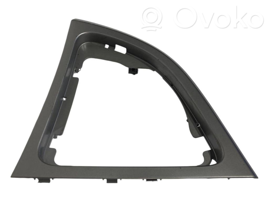 Contour de levier de vitesses   7129143