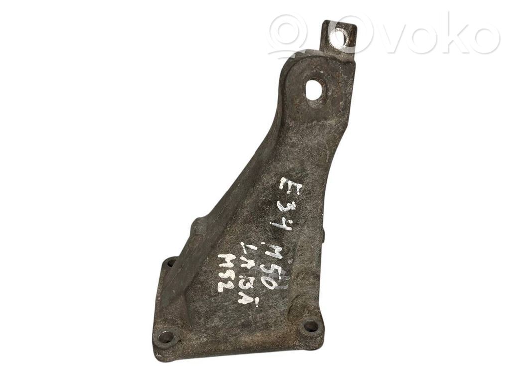 BMW 5 E34 Engine mounting bracket 
