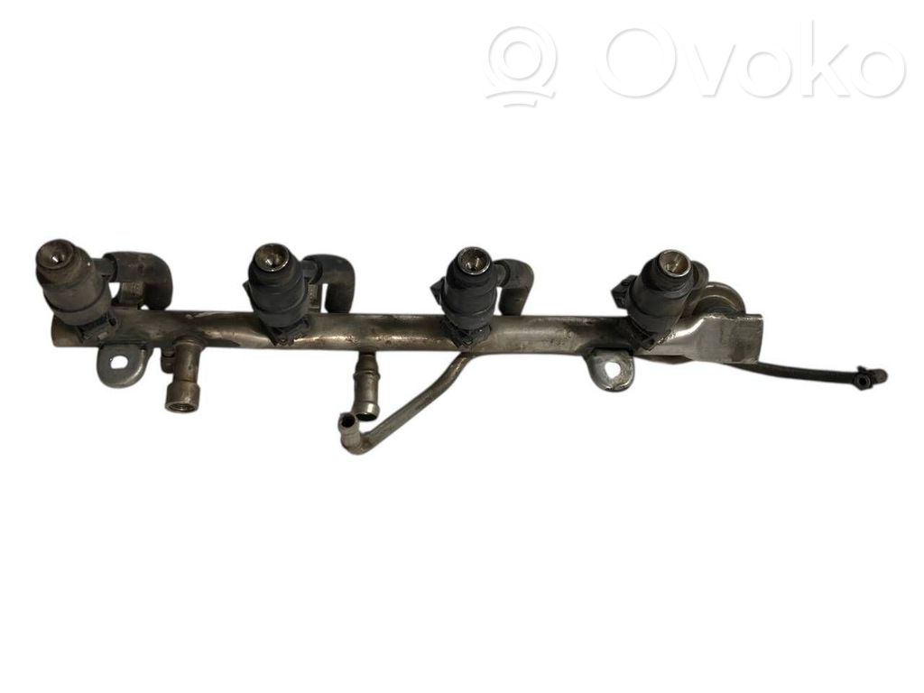 BMW 3 E46 Fuel main line pipe 